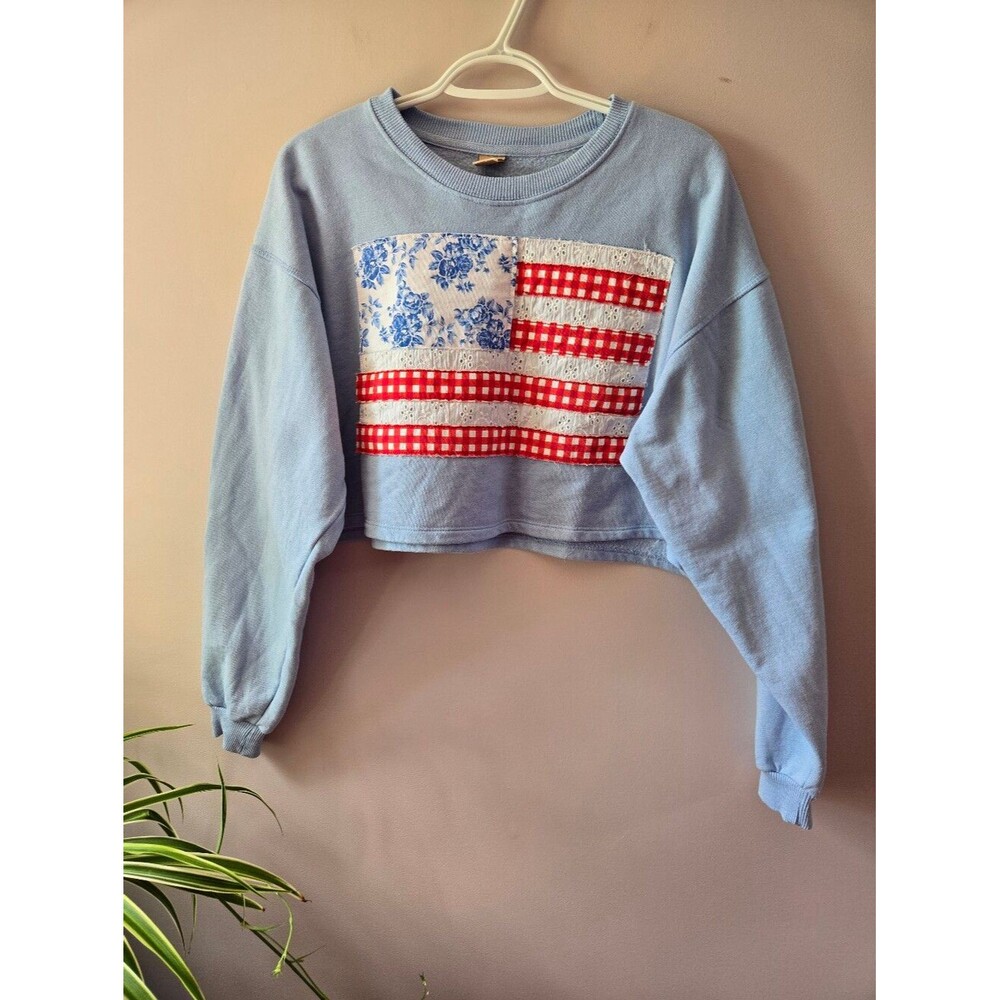 Messy Bun Just Chillin Patchwork Americana Flag Cropped Sweatshirt 🇺🇸
